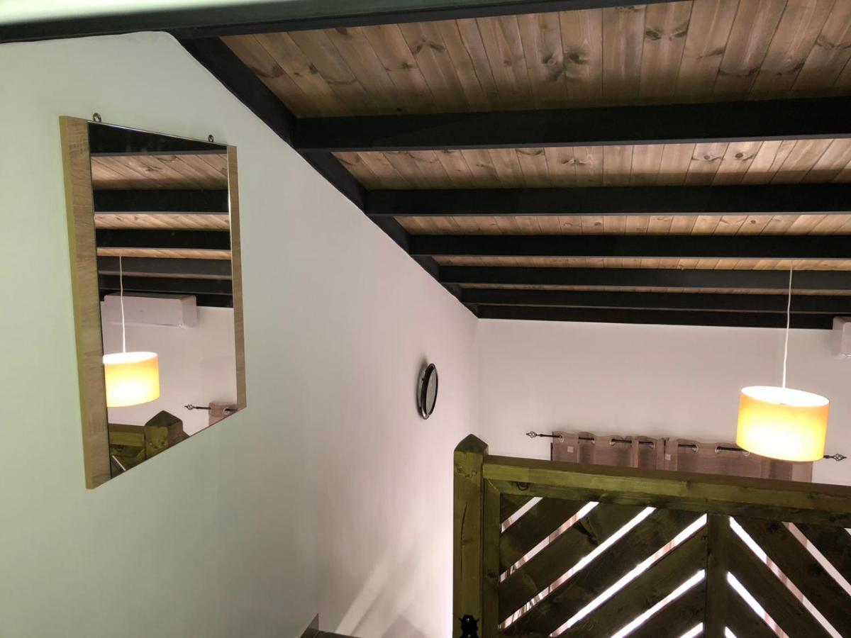 Mad'S Villas Néa Péramos Extérieur photo
